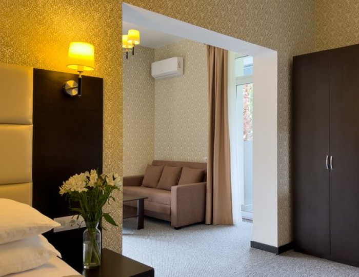 ЛЮКС 2-МЕСТНЫЙ 2-КОМНАТНЫЙ - Отель «Жоэквара» Гагра