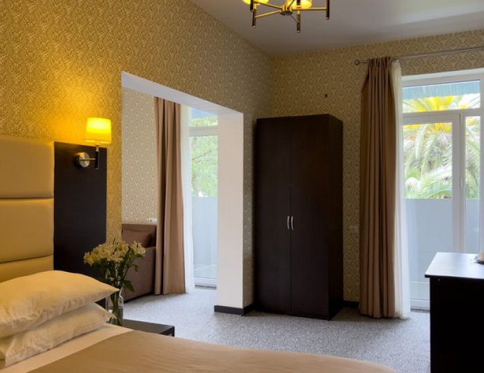 ЛЮКС 2-МЕСТНЫЙ 2-КОМНАТНЫЙ - Отель «Жоэквара» Гагра