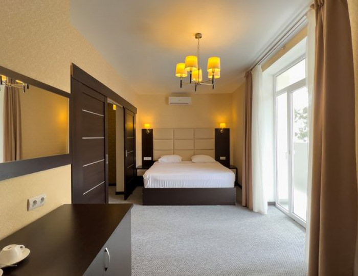 СЕМЕЙНЫЙ 4-МЕСТНЫЙ 3-КОМНАТНЫЙ - Отель «Жоэквара» Гагра