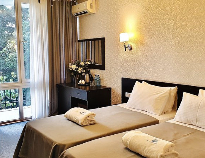 СТАНДАРТНЫЙ 2-МЕСТНЫЙ КОМФОРТ (С БАЛКОНОМ) - Отель «Жоэквара» Гагра