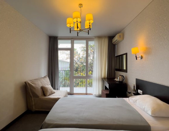 СТАНДАРТНЫЙ 2-МЕСТНЫЙ КОМФОРТ (С БАЛКОНОМ) - Отель «Жоэквара» Гагра